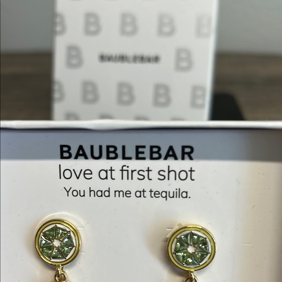 BaubleBar Lime 🍋‍🟩 & Tequila Drop Earrings - Picture 4 of 5